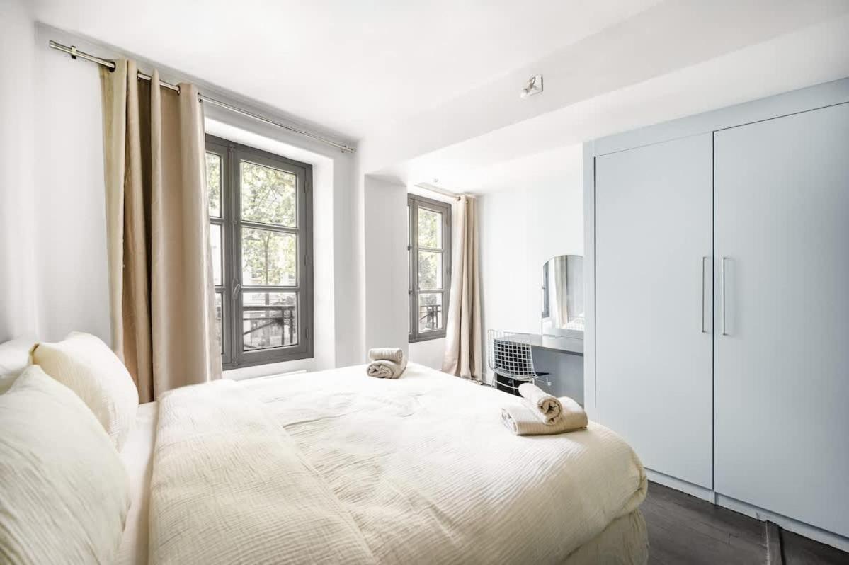 Elegant Parisian Apartment, Place Des Vosges Apartment Paris